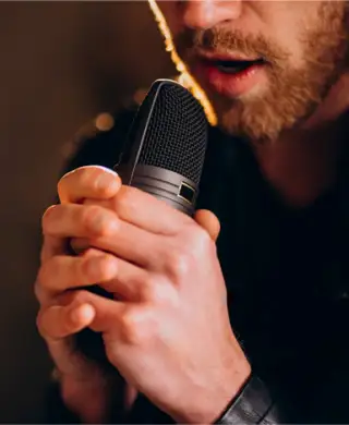 Aulas de Canto em Brusque — Escola de Música Luciano Coelho